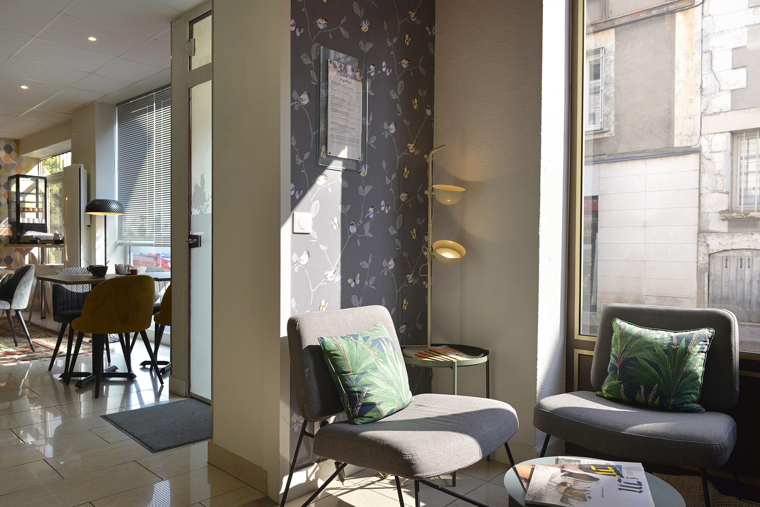 Photo - Accueil Petit salon scaled Photo - Accueil Petit salon scaled